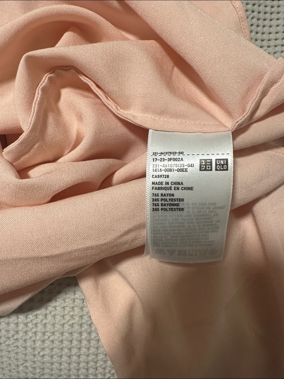 Uniqlo RAYON LONG SLEEVE BLOUSE - Picture 6 of 8